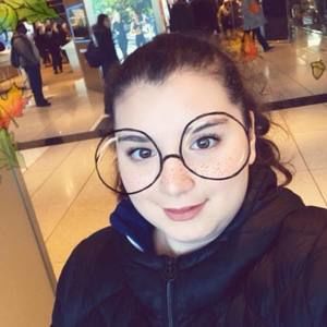 Meet your Posher, Mara